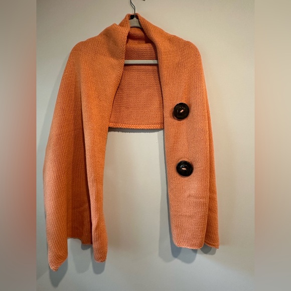 Light orange coral women’s shoulder wrap, one size fit all - Picture 3 of 6